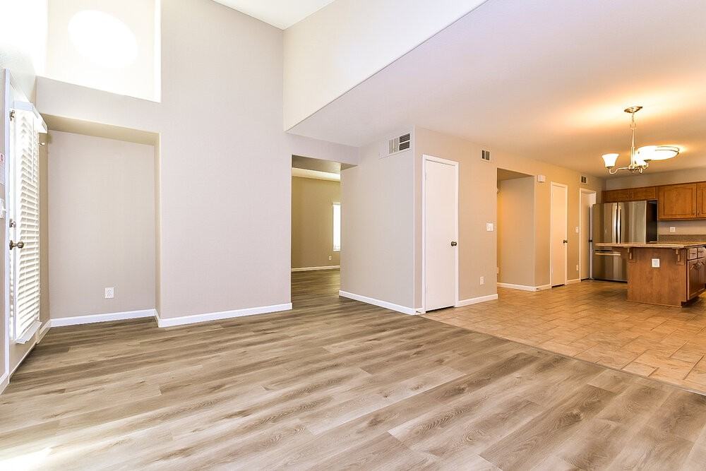 7908 Mt Shasta Cir - Photo 4 of 17