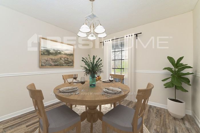 6034 Amberly Rd - Photo 5 of 20