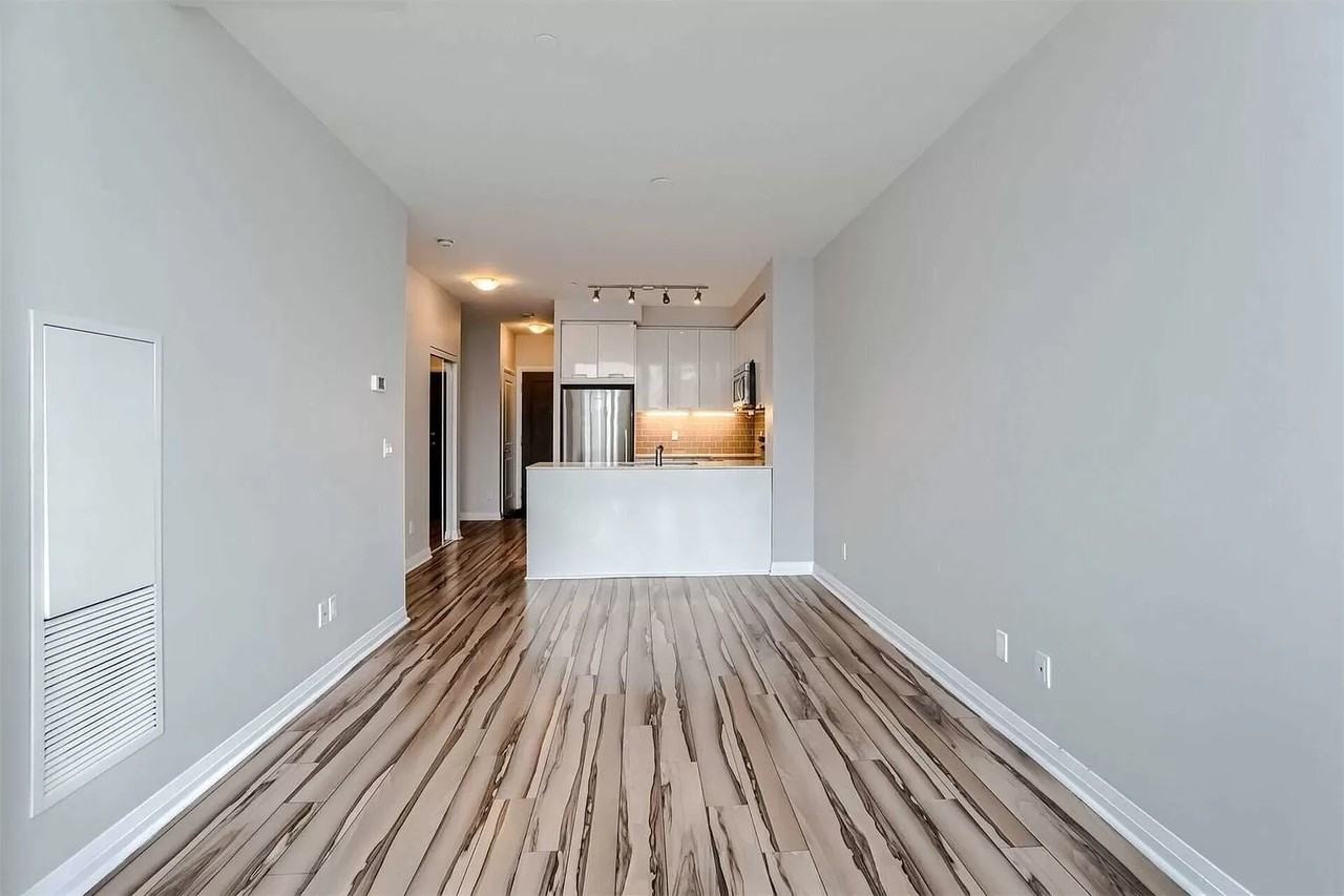 75 Eglinton Avenue West #605 - Photo 3 of 8