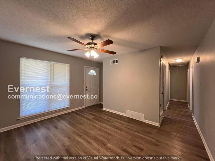 7590 Amhurst Dr - Photo 5 of 18