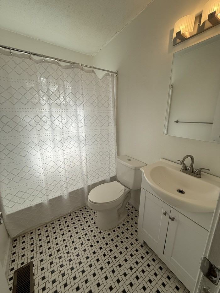 3816 Lupton Cir #3816 - Photo 7 of 7