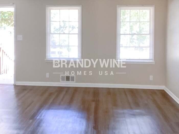 5257 Norman Blvd - Photo 5 of 21