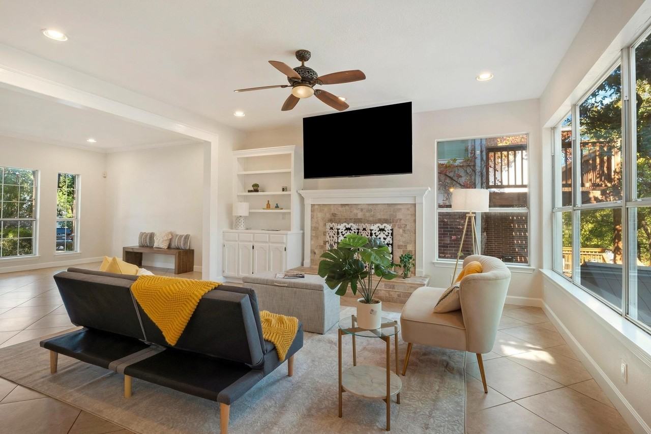 3913 Caney Creek Rd - Photo 7 of 26