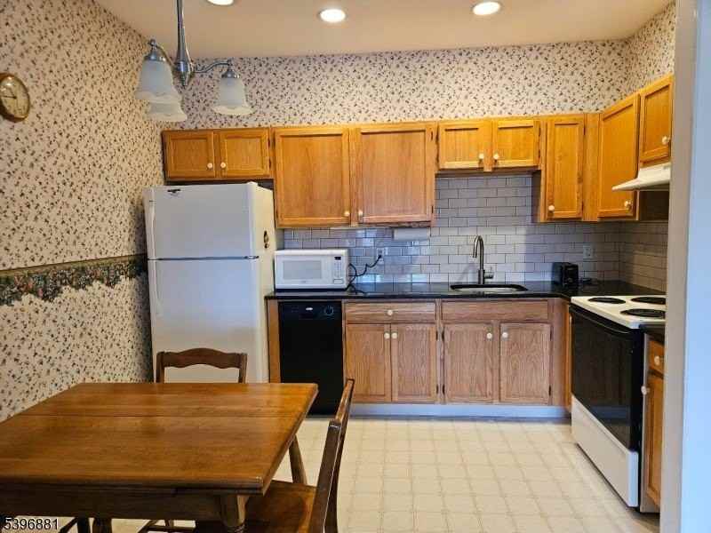 9310 Richmond Rd #310 - Photo 3 of 25