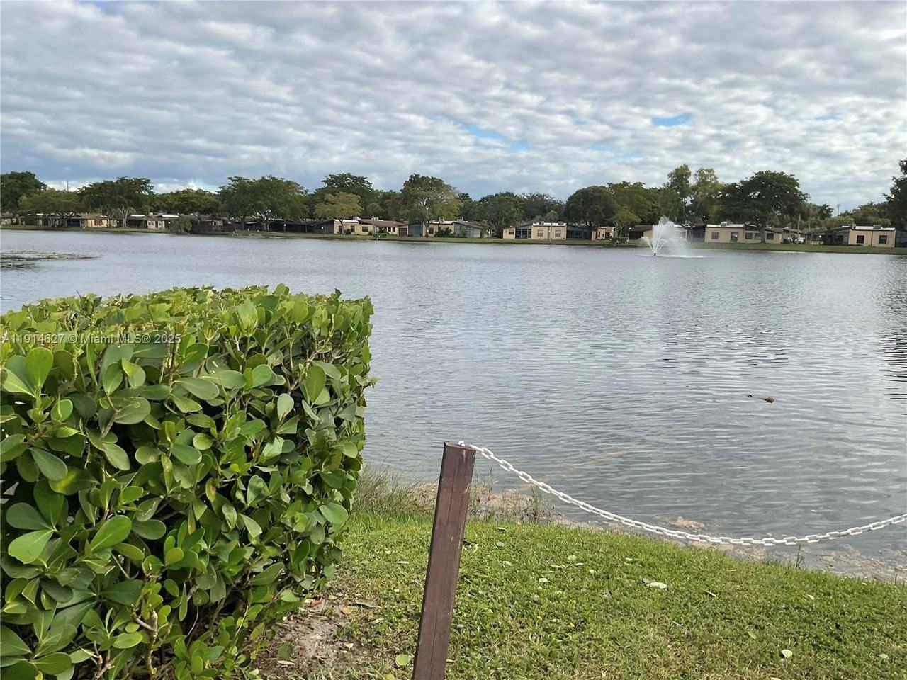 251 Berkley Rd #307 - Photo 6 of 25