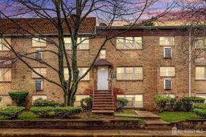 featured image of 71 College Dr