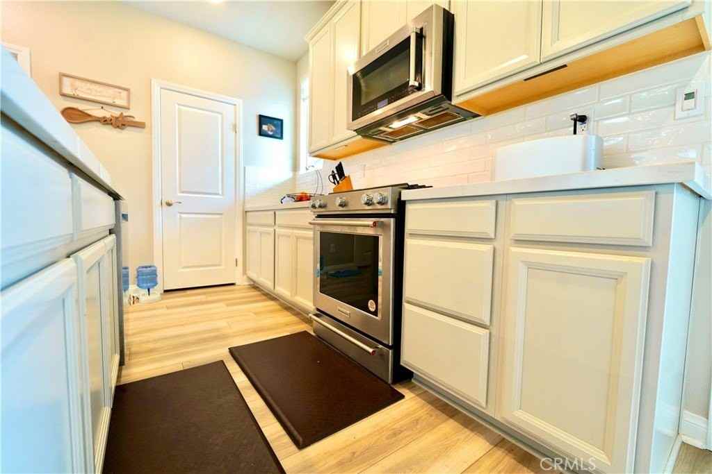 1448 W Sunrise Lane - Photo 4 of 40