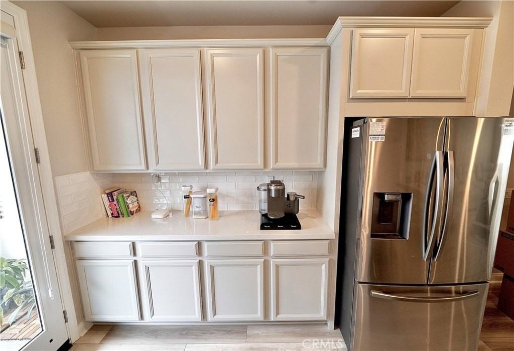 1448 W Sunrise Lane - Photo 6 of 40