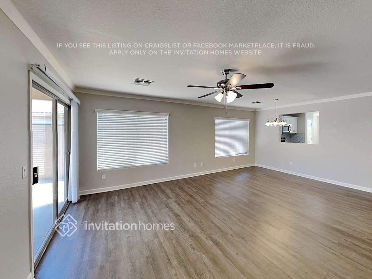 12724 West Voltaire Avenue - Photo 5 of 19