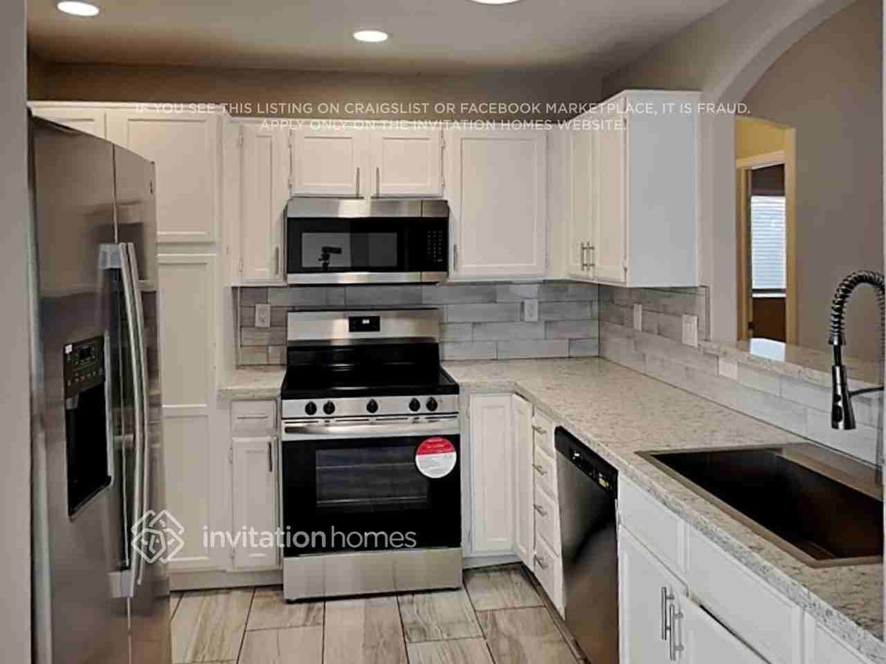 11223 N 60th Dr - Photo 7 of 18