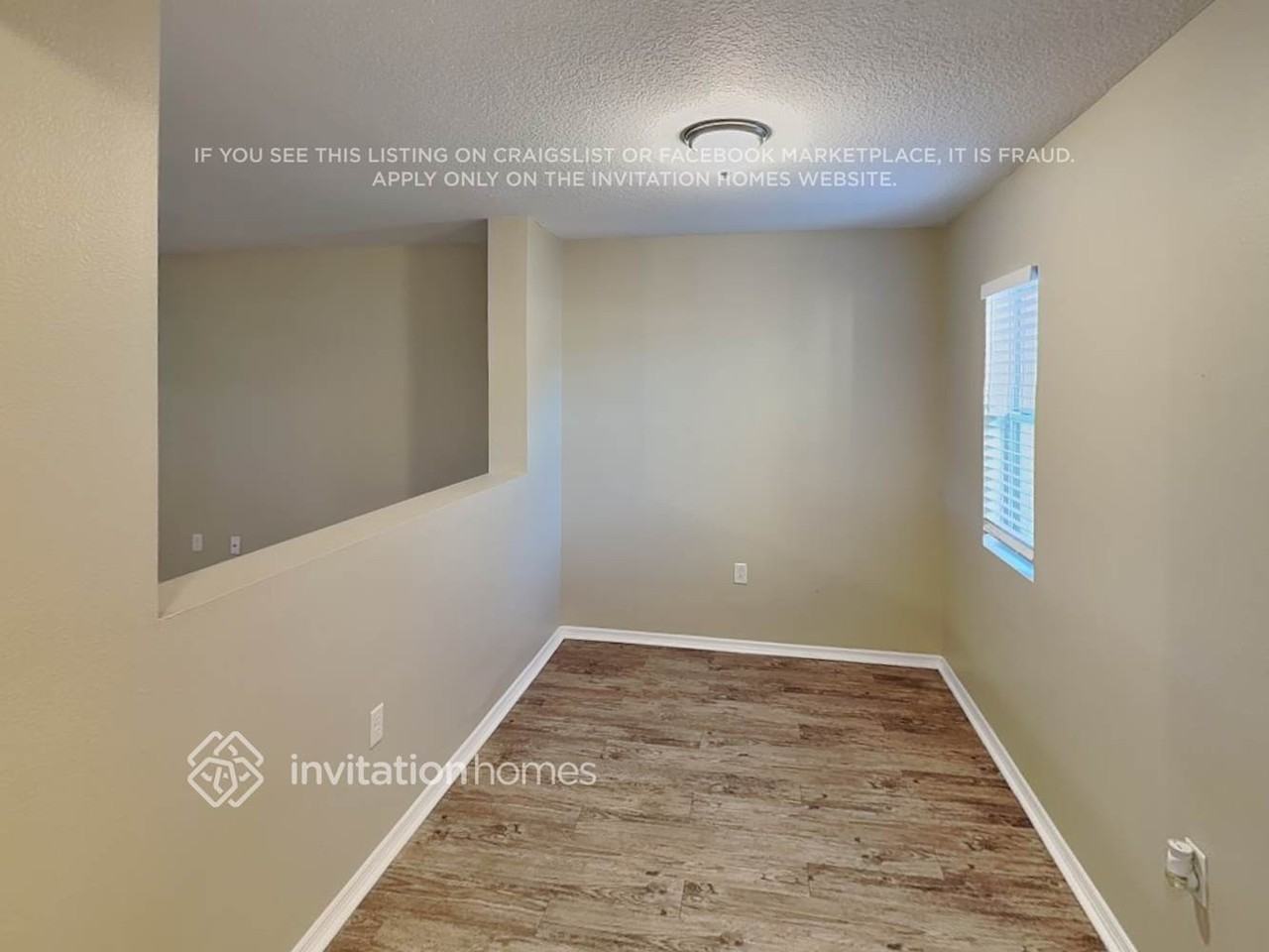 1564 Strathmore Cir - Photo 6 of 18