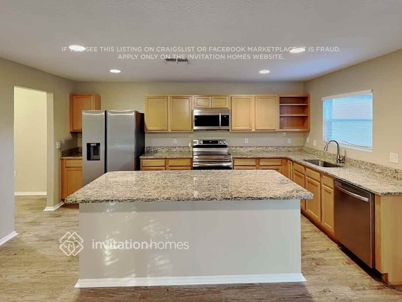 1564 Strathmore Cir - Photo 7 of 18