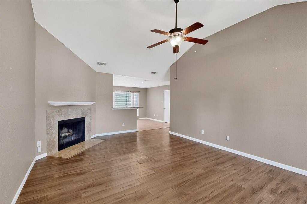 2305 Jamie Dr - Photo 7 of 33