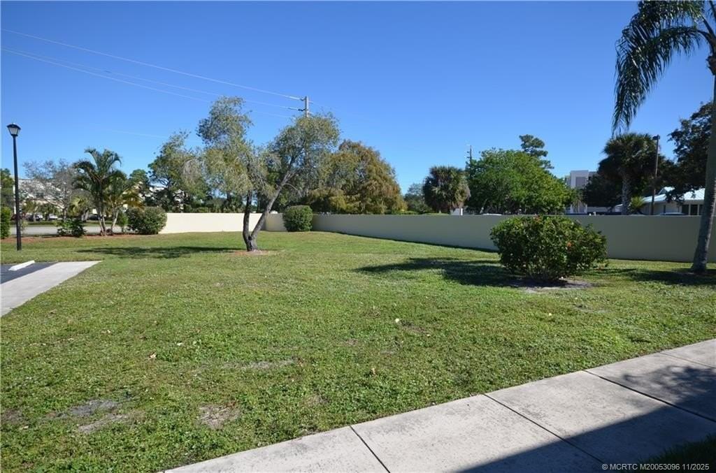 1566 Se Royal Green Cir Unit 101 #101 - Photo 6 of 18