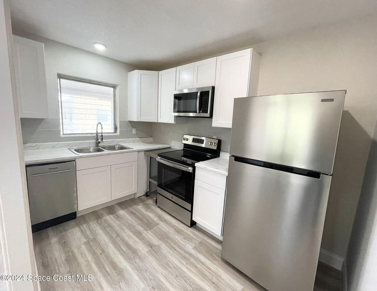 26 Carmalt St Apt 44 #44 - Photo 4 of 7