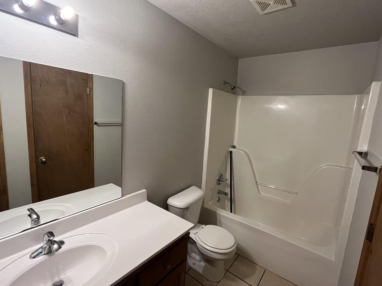 150 Corum Cv - Photo 2 of 14