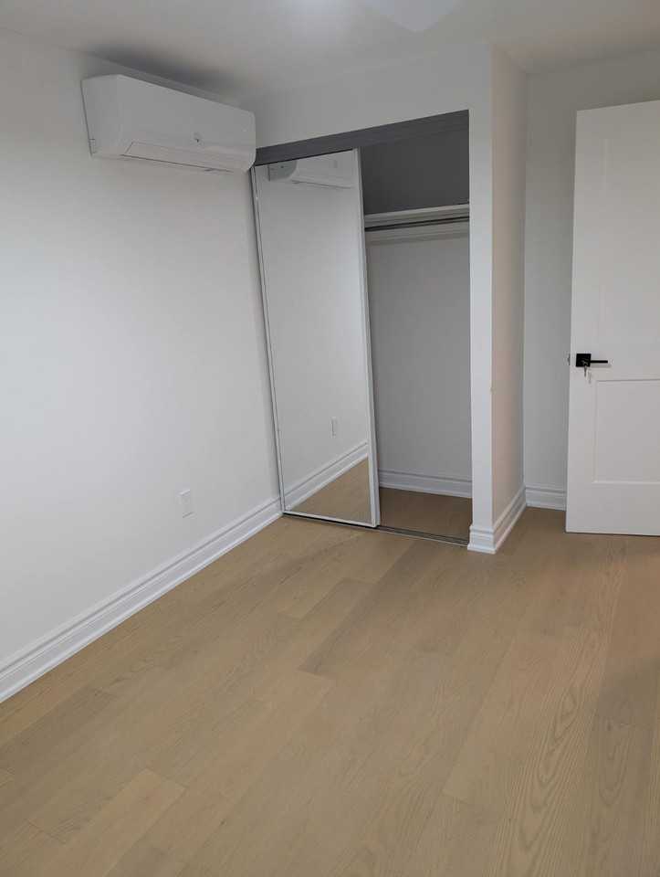 Greenhills Square & Grasspoint Square - Photo 2 of 8