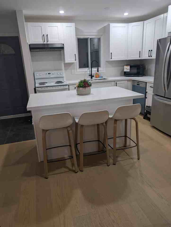 Greenhills Square & Grasspoint Square - Photo 7 of 8