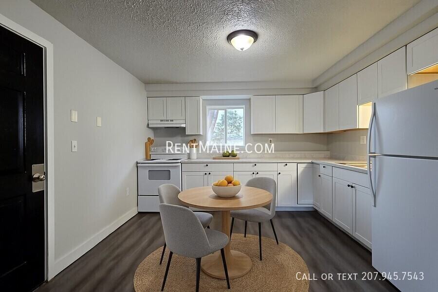 22 Hillside Ln #2 - Photo 3 of 20