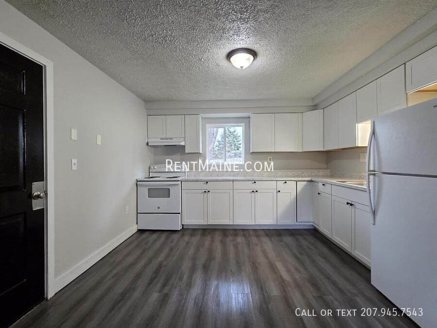 22 Hillside Ln #2 - Photo 4 of 20