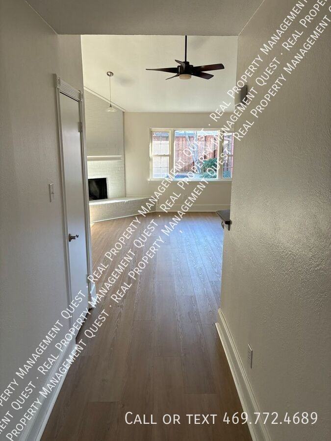 814 Meandering Way - Photo 3 of 25