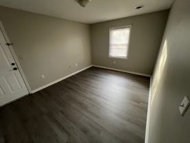 107 Molloy Ct - Photo 1 of 1