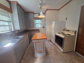 1907 N Oakley St #UPPER - Photo 1 of 1