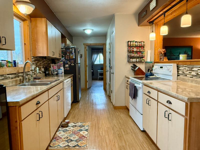 328 Cougar Trail - Photo 5 of 27