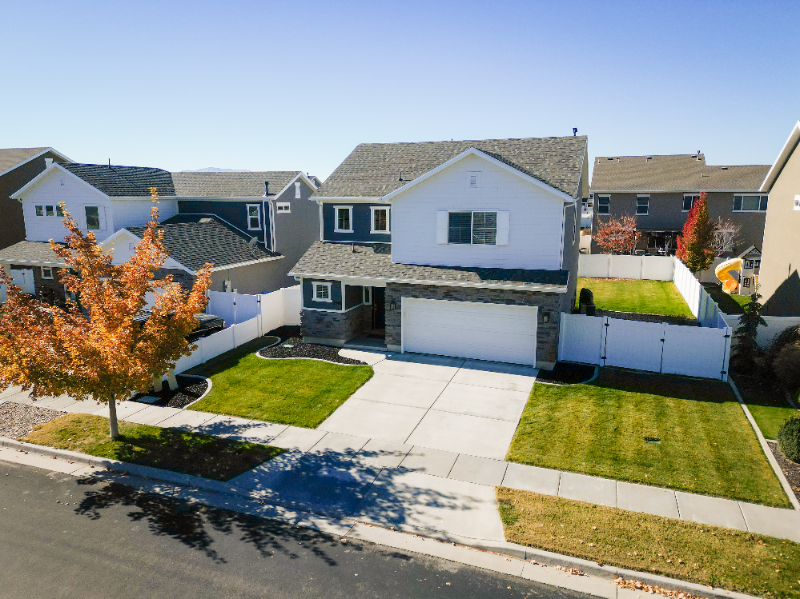 3548 S Clearwater Way - Photo 2 of 23