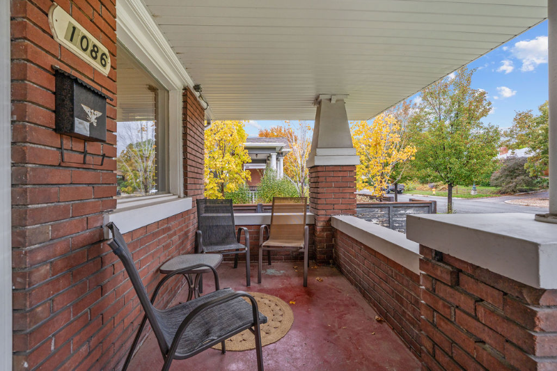 1086 S Lake St - Photo 7 of 31