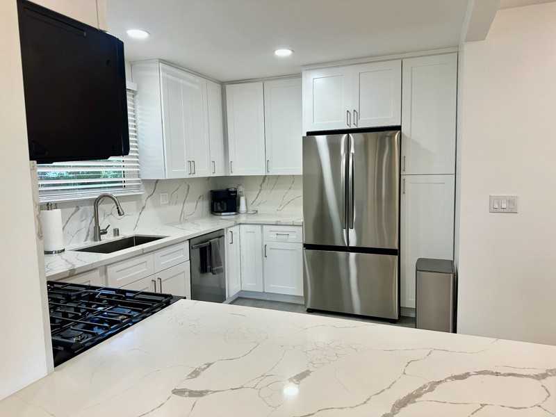 13505 S Wilkie Ave - Photo 7 of 31