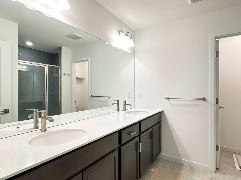 330 Geneva St - Photo 2 of 11