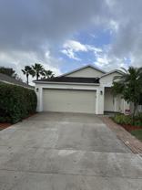 833 Greenleaf Cir - Photo 1 of 1