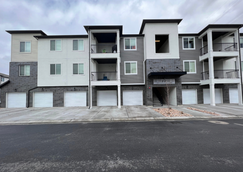 781 Nw #781HH302 - Photo 3 of 12