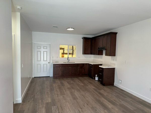 1083 W 9th St #ADU - Photo 3 of 16