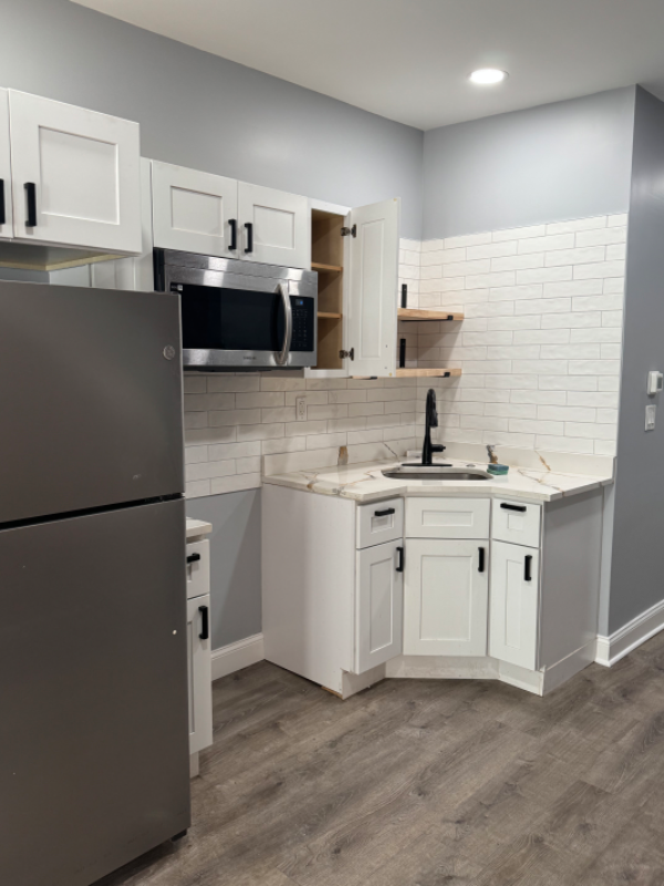 2632 N Howard St - Photo 4 of 7