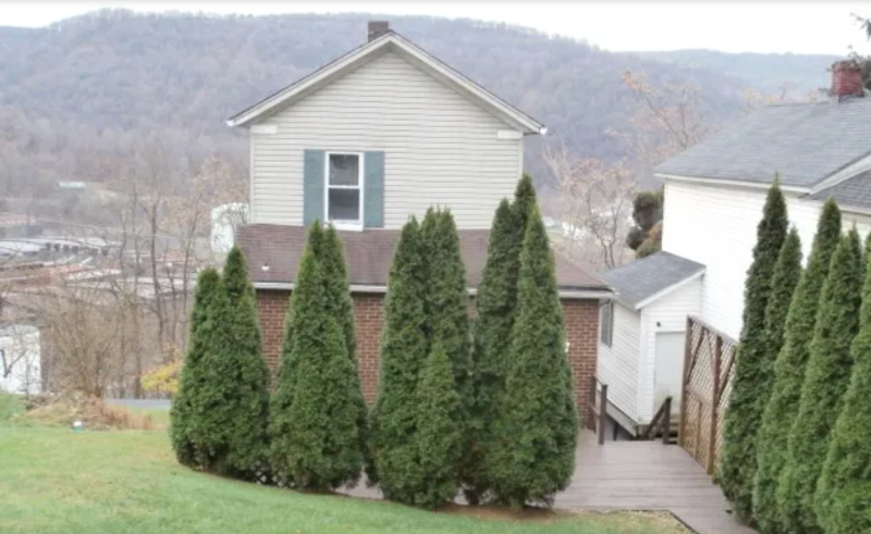 76 Jackson St - Photo 2 of 16