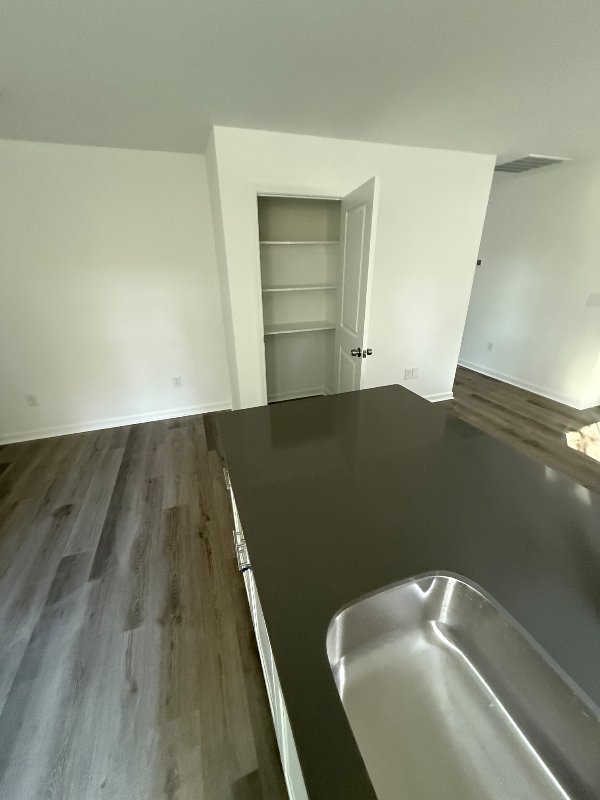 190 Sheree Ln - Photo 7 of 20