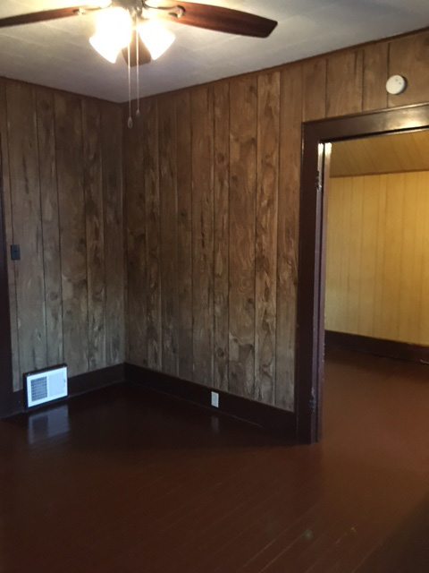 1018 Lockwood St #3 - Photo 3 of 7