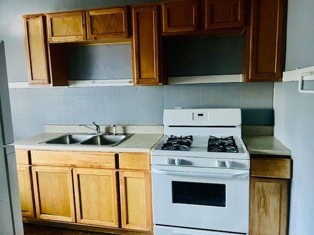 7828 South Ellis Avenue ##3 - Photo 3 of 8