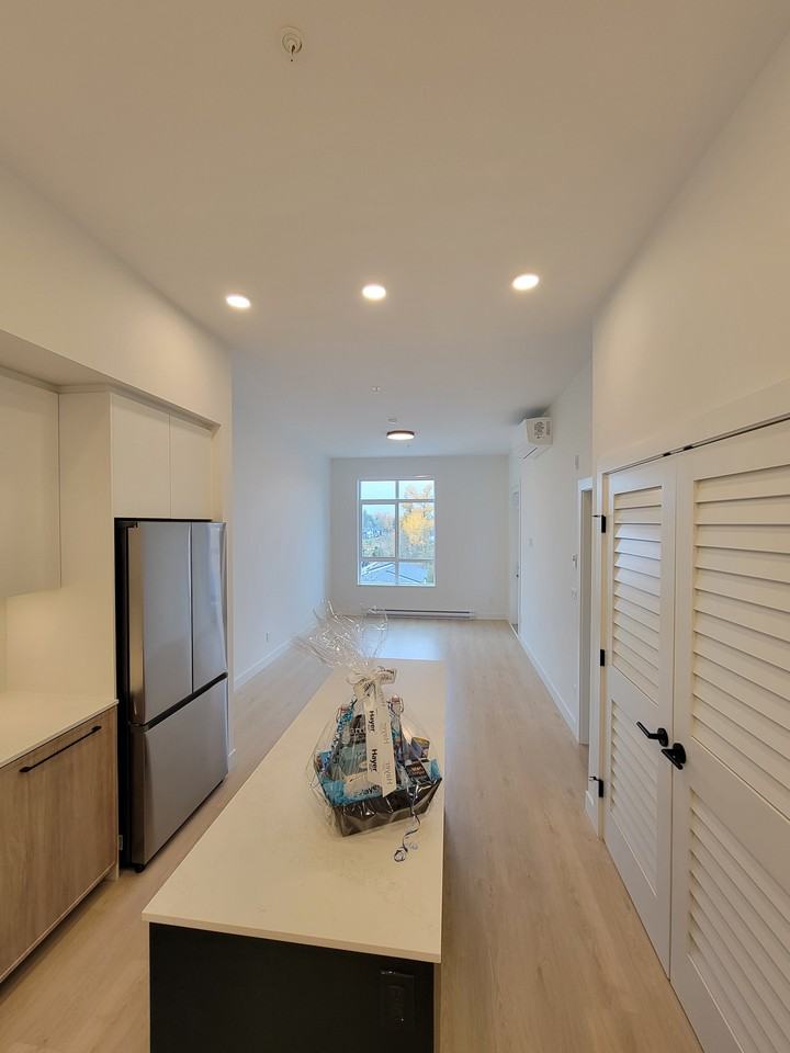 19885 76 Avenue #611 - Photo 2 of 14