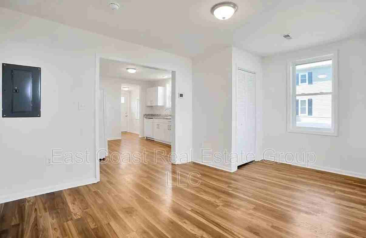 15729 Fenton Ave #NA - Photo 2 of 11