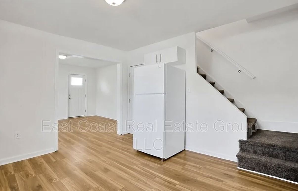 15729 Fenton Ave #NA - Photo 4 of 11