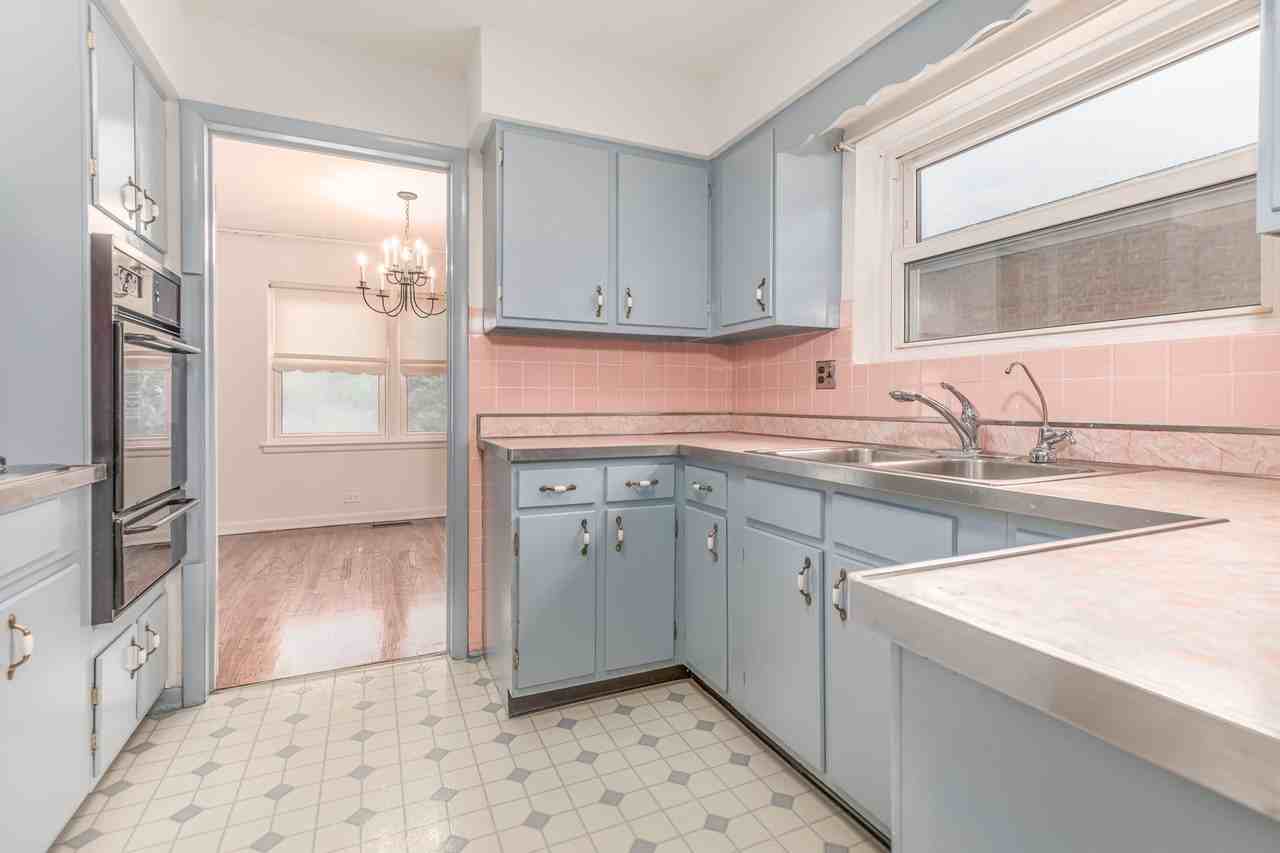 4218 Oakton St #2 - Photo 3 of 8