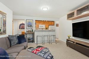 featured image of 119 E Cooper Ave #5