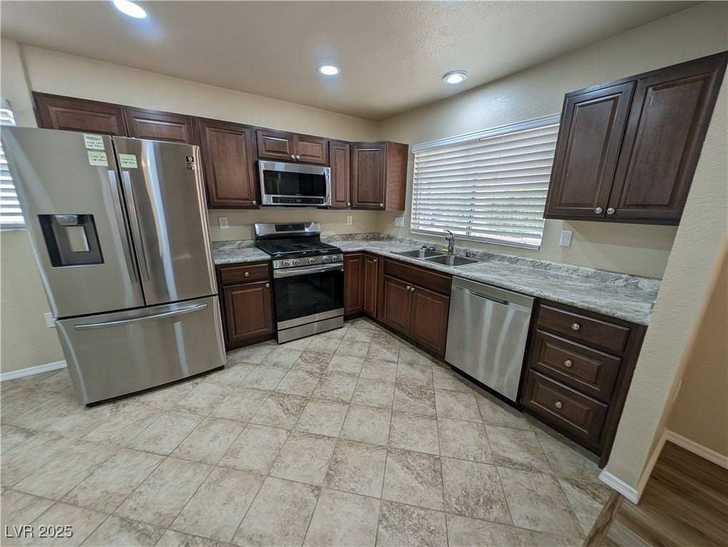 9729 Buckhorn Dr - Photo 6 of 22