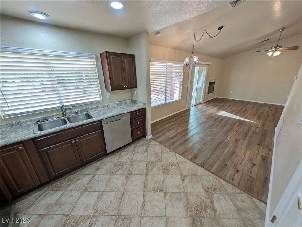 9729 Buckhorn Dr - Photo 7 of 22