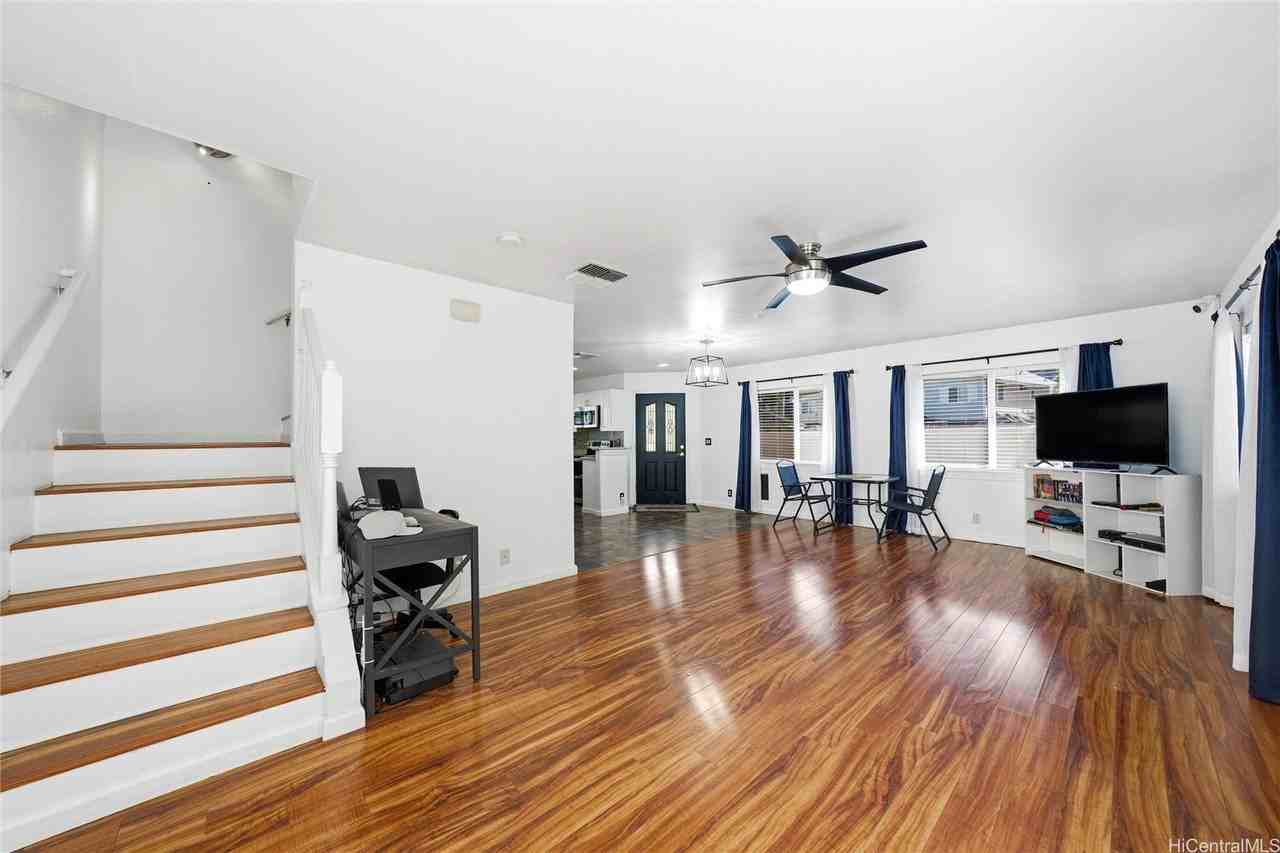 87-2115 Pakeke St Unit 35 #35 - Photo 4 of 24