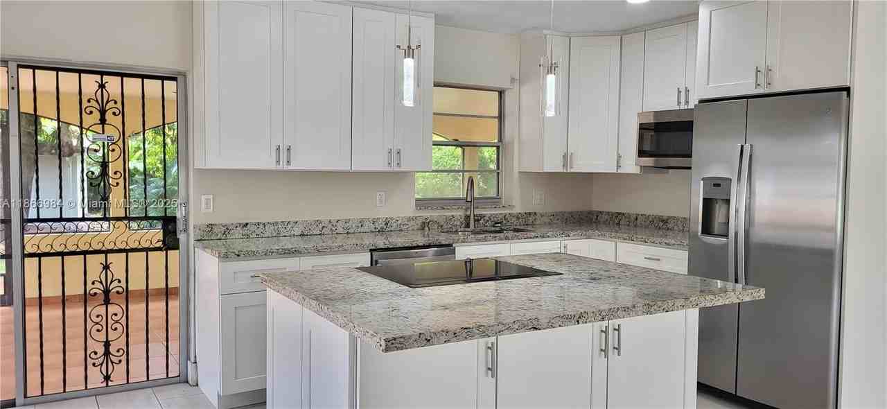 1444 Sw 32nd Ct #1444 - Photo 6 of 16