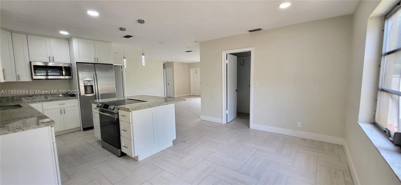 1444 Sw 32nd Ct #1444 - Photo 7 of 16